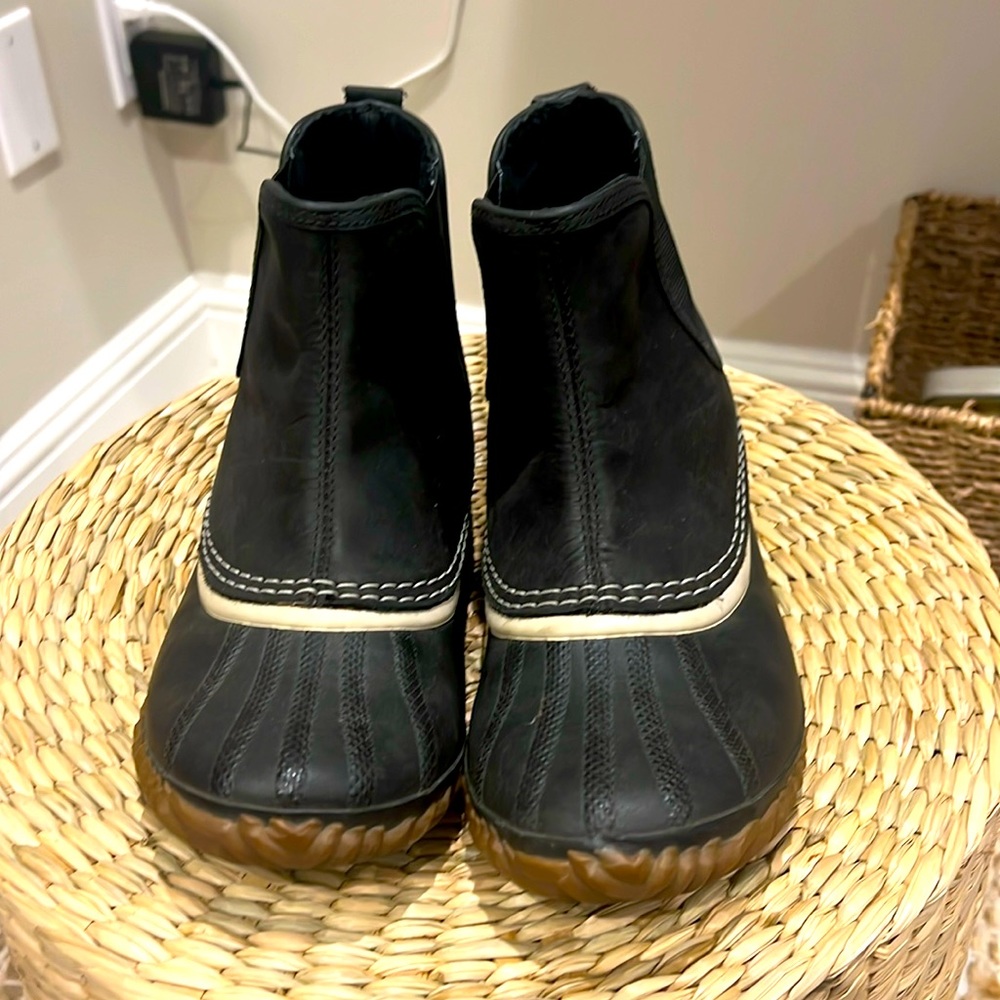 Women rain boots